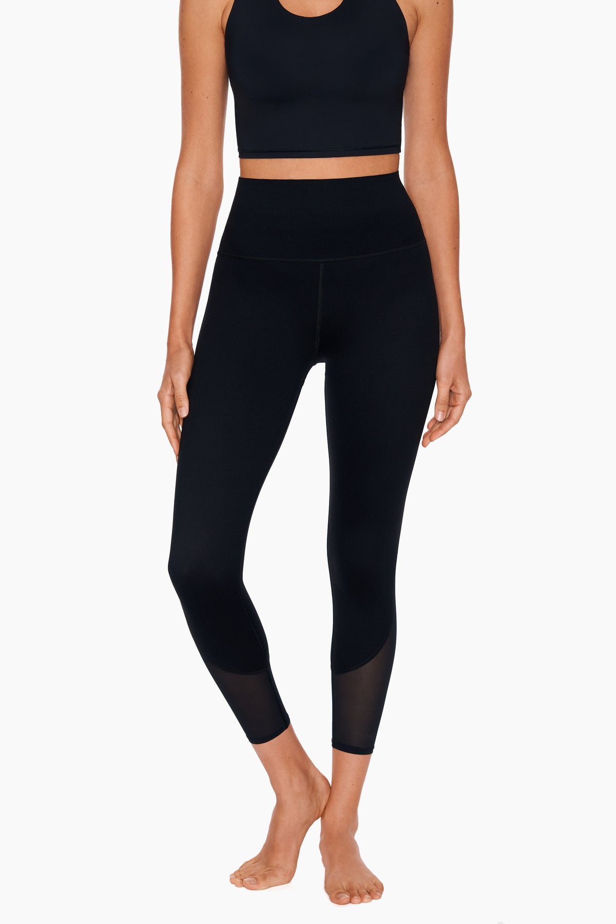 Performance Mesh Cut-Out Leggings in Black